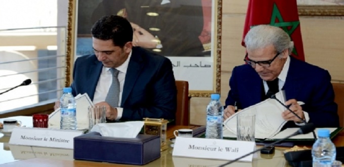 Amzazi et Jouahri signent un accord pour les certificats nationaux