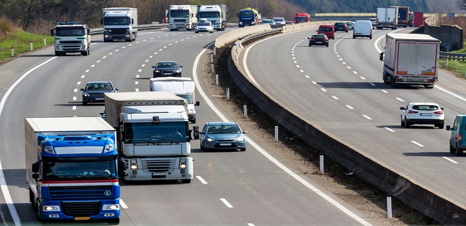 L'UE œuvre pour un transport routier plus propre d’ici 2030