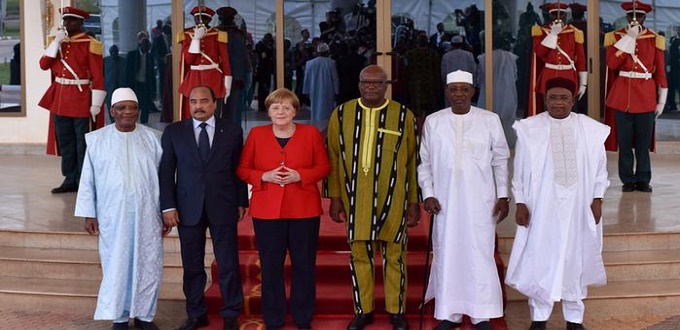 Angela Merkel assiste au sommet du G5 Sahel au Burkina Faso