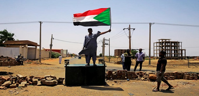 L’UA sanctionne le Soudan en le suspendant...