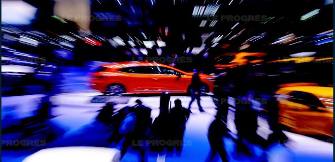 Automobile: sévère chute des ventes en juin
