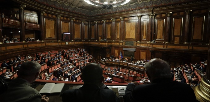 Le Sénat italien raccourcit ses vacances pour imposer un vote de confiance