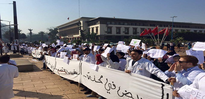 Les médecins du secteur public entame 48 de grève et menacent le suivi