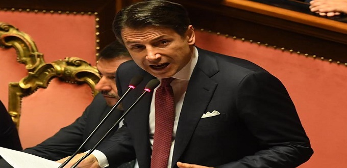 Le Premier ministre italien Giuseppe Conte présente officiellement sa démission