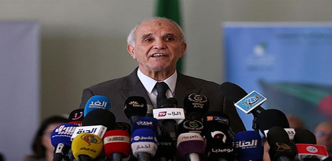 Algérie : cinq candidats retenus pour l'élection présidentielle du 12 décembre