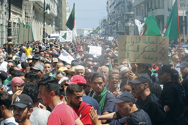 Algérie : Tous pour le rejet de la présidentielle 