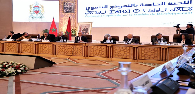 La Commission Spéciale sur le Modèle de Développement tient sa première réunion