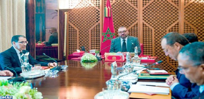 Le Roi Mohammed VI préside une réunion dédiée au Programme  en eau