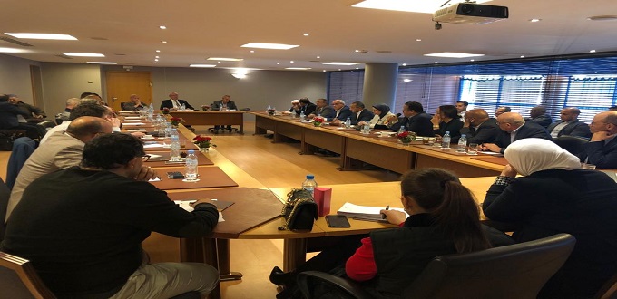 Coronavirus : le secteur du tourisme tente de conjurer le virus