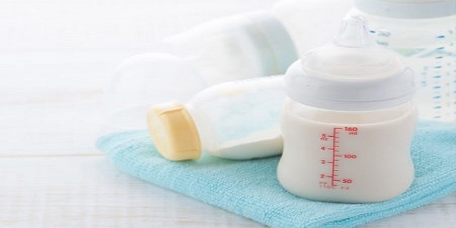 Des huiles minérales dans du lait en poudre pour bébé