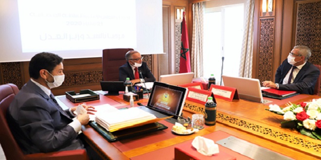 La coordination entre pouvoir judiciaire et sa tutelle renforcée par la Covid-19