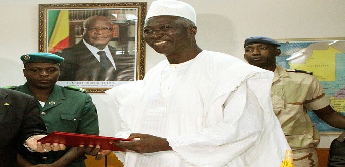 Mali. L’ex-ministre de la Défense Ba N’Daou désigné président de transition