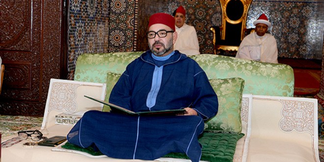 Le roi Mohammed VI célèbre l'Aïd Al Mawlid lors d'une soirée religieuse