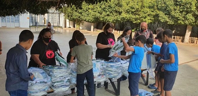 Les Eaux Minérales d’Oulmès distribue 3000 cartables au profit des enfants défavorisés