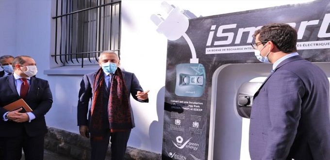 1ère borne de recharge intelligente pour voitures électriques 100% marocaine