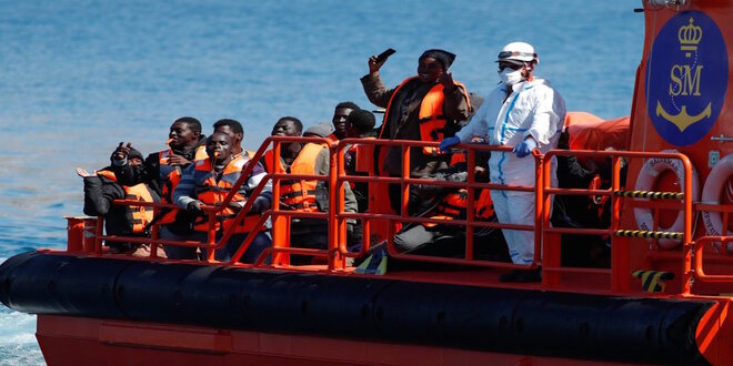 Migration: 2 000 personnes ont péri en mer en tentant de gagner l'Espagne