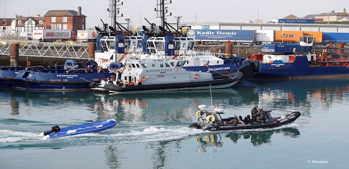 Migration: Des "ressortissants marocains" découverts sur un navire au Royaume-Uni