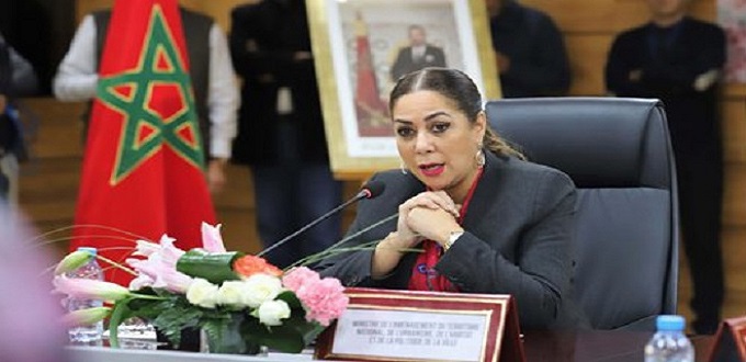 Nezha Bouchareb appelle à œuvrer à l’amélioration des conditions de vie de la population