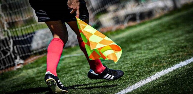 Football : L'IFAB envisage l'introduction d'un nouveau carton bleu