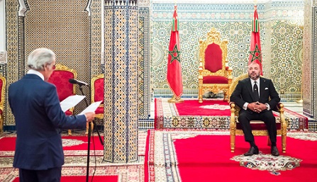 Le Roi Mohammed VI reçoit Wali Bank Al-Maghrib