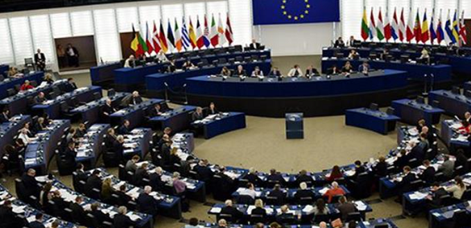 Le Parlement européen veut encourager la migration économique légale