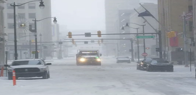 Etats-Unis: Le "blizzard du siècle" fait près de 50 morts, selon un nouveau bilan