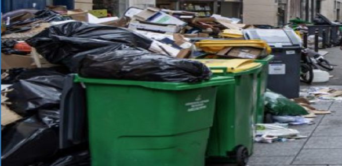 Grève/France: Paris croule sous 9.500 tonnes de déchets