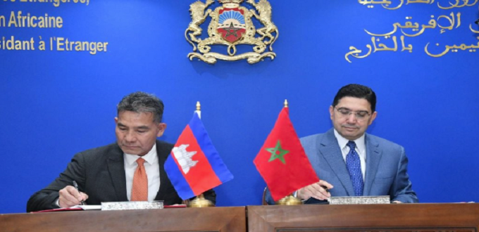 Maroc-Cambodge : Signature d’un accord sur les services aériens