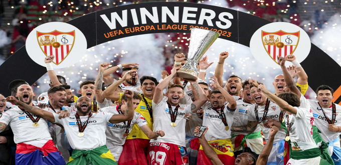 Foot: le Séville FC remporte la Ligue Europa aux tirs au but contre l’AS Rome