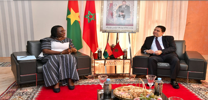 Commission mixte Maroc-Burkina Faso: signature à Dakhla de 12 accords bilatéraux
