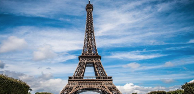 France : la tour Eiffel fermée au public en raison d'une grève