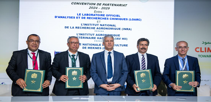 SIAM - Signature de convention entre LOARC et l’INRA, IAV HII et ENAM