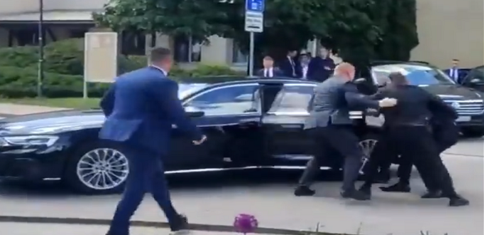 Le Premier ministre slovaque, Robert Fico, grièvement blessé par balle à Handlova