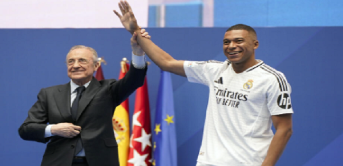 Kylian Mbappé présenté officiellement aux supporters du Real Madrid