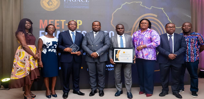 Banque Atlantique Togo reçoit le trophée du « Meilleur Partenaire » du FAGACE