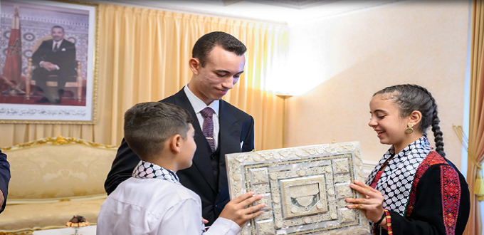 Le Prince Héritier Moulay El Hassan reçoit les enfants maqdessis