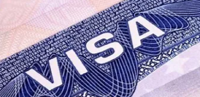 Étudiants et journalistes étrangers visés par un projet de restriction de séjour aux États-Unis
