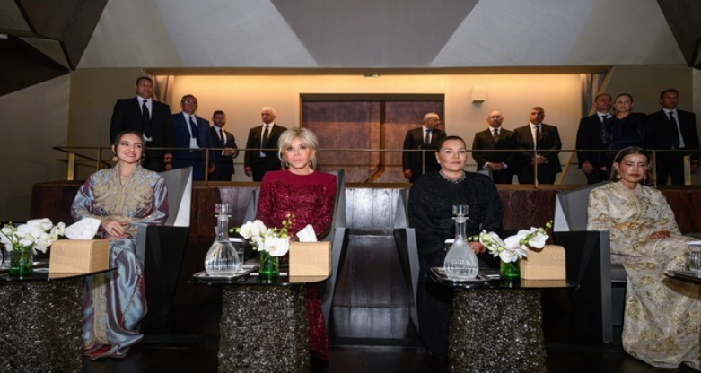 Rabat : les Princesses et Brigitte Macron au spectacle d’ouverture du Théâtre Royal