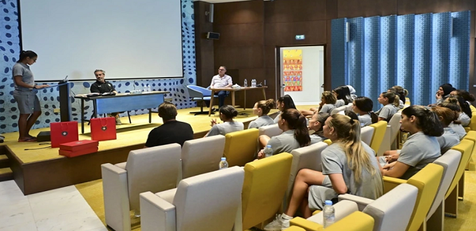 CAN féminine 2026 : les Lionnes de l'Atlas reçoivent la visite de Fouzi Lekjaa