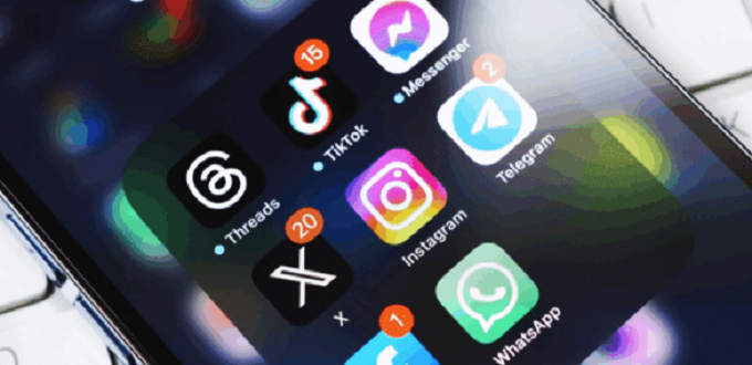 Réseaux sociaux et démocratie : la HACA décrypte les nouveaux enjeux de la communication politique